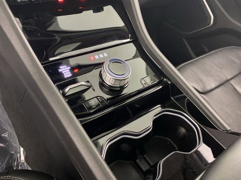 Used 2022 Jeep Grand Cherokee Limited 4xe w/ Luxury Tech Group II image 31