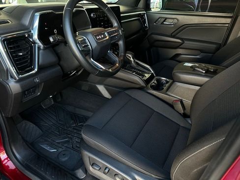 Used 2024 GMC Canyon Elevation w/ Convenience Package image 9