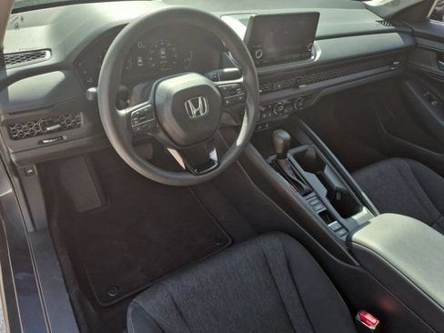 Used 2025 Honda Accord SE image 15