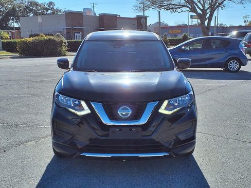 Used 2020 Nissan Rogue S image 2