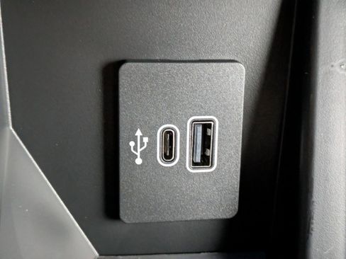 New 2025 Ford F150 Platinum w/ FX4 Off-Road Package image 25