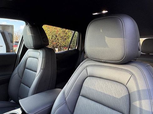 New 2026 Chevrolet Equinox LT image 16