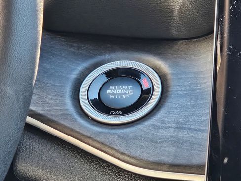 New 2025 Jeep Grand Cherokee L Limited image 13