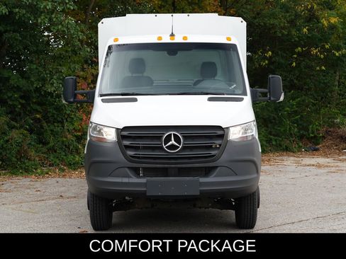 Used 2023 Mercedes-Benz Sprinter 3500 image 11
