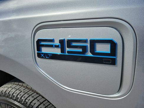 Used 2025 Ford F150 Lightning XLT AWD/4WD image 10