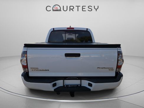 Used 2014 Toyota Tacoma PreRunner image 4