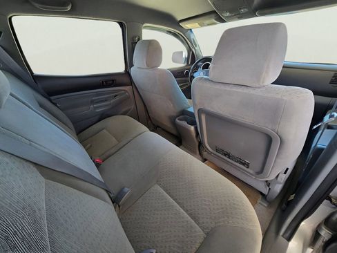 Used 2006 Toyota Tacoma PreRunner image 33