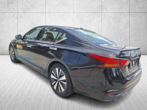 Used 2019 Nissan Altima 2.5 SL image 3