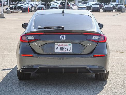 Used 2025 Honda Civic Sport image 8