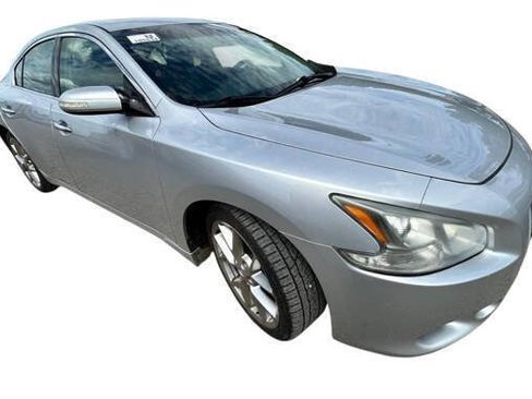 Used 2010 Nissan Maxima 3.5 SV w/ Sport Pkg FWD image 8