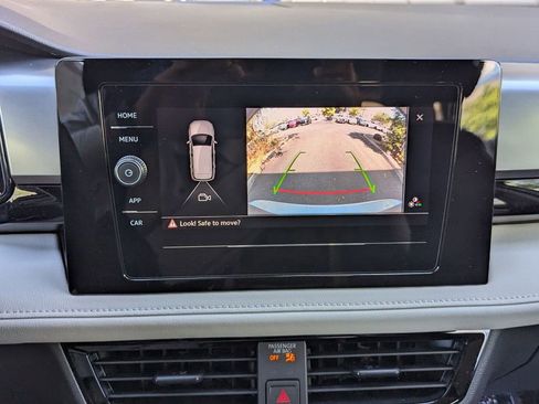 Certified 2025 Volkswagen Taos S FWD image 12
