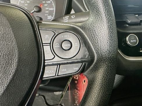 Used 2023 Toyota Corolla LE FWD image 17