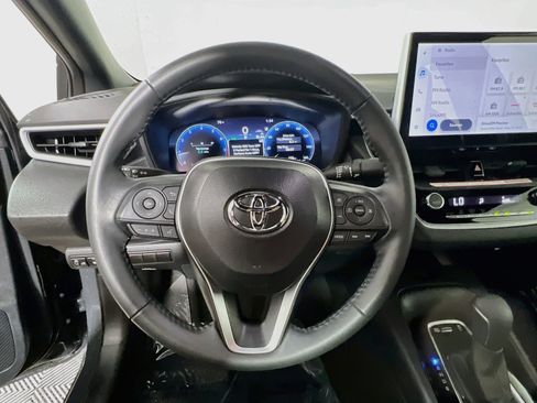 Used 2026 Toyota Corolla SE w/ SE Package FWD image 18