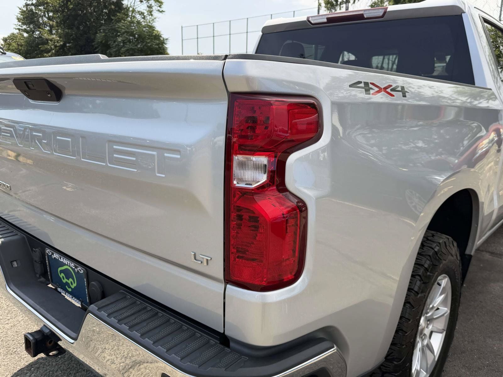 Used 2021 Chevrolet Silverado 1500 LT w/ Bed Protection Package AWD/4WD image 7