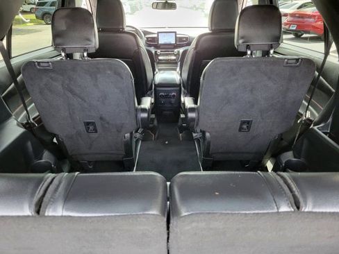 Used 2023 Ford Explorer ST-Line w/ Class IV Trailer Tow Package RWD image 8