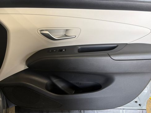 Used 2025 Hyundai Tucson SEL AWD/4WD image 16