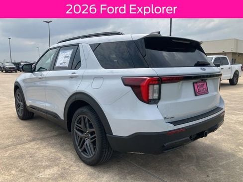 New 2026 Ford Explorer ST-Line RWD image 5