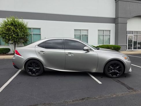 Used 2016 Lexus IS 200t RWD image 6