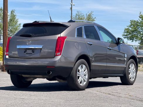 Used 2011 Cadillac SRX Luxury FWD image 2
