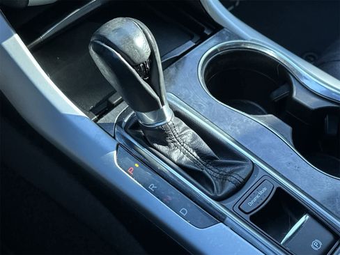Used 2018 Acura TLX image 21