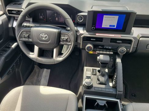 New 2026 Toyota 4Runner SR5 AWD/4WD image 26