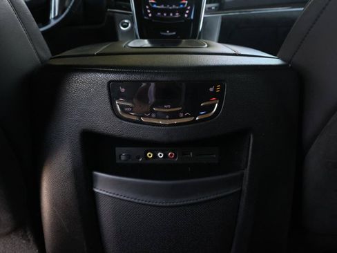 Used 2016 Cadillac Escalade Platinum AWD/4WD image 15