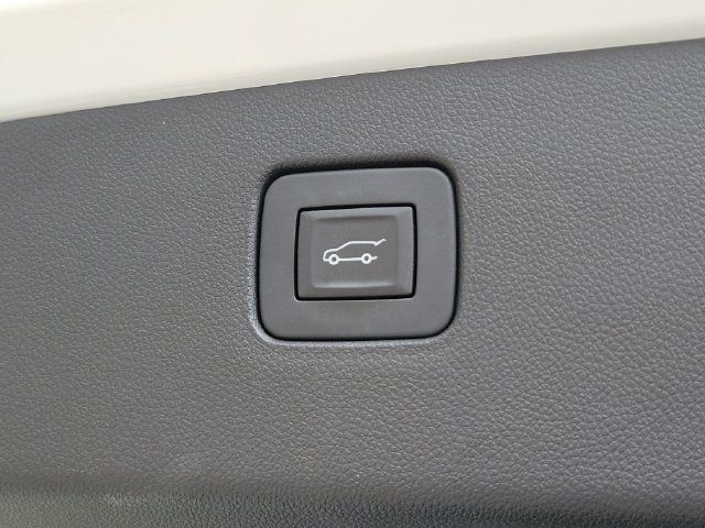 Certified 2024 Buick Envista Sport Touring w/ Convenience II Package FWD image 13