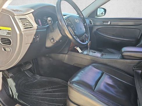 Used 2011 Hyundai Genesis 3.8 w/ Premium Navigation Pkg 3 image 9