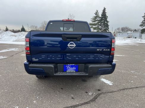 Used 2022 Nissan Frontier SV w/ Technology Package image 6