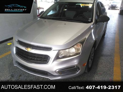 Used 2016 Chevrolet Cruze LS FWD image 1