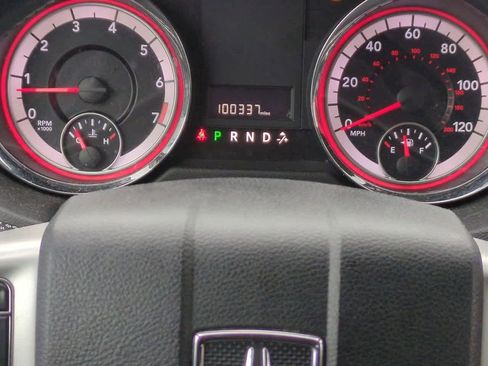 Used 2016 Dodge Grand Caravan SE w/ Quick Order Package 29E SE image 30