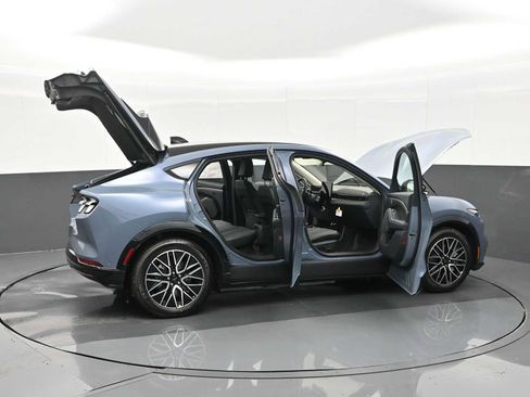 New 2024 Ford Mustang Mach-E Premium image 36