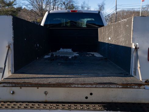 Used 2018 Ford F350 XL w/ Power Equipment Group image 6