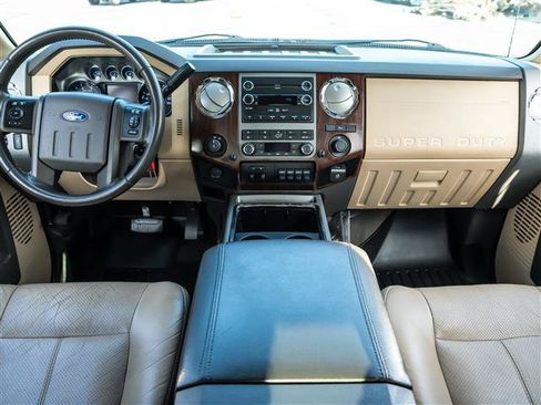Used 2011 Ford F250 Lariat w/ Lariat Interior Pkg RWD image 19