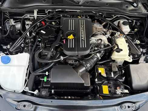 Used 2019 FIAT 124 Spider Abarth w/ Convenience Group RWD image 13