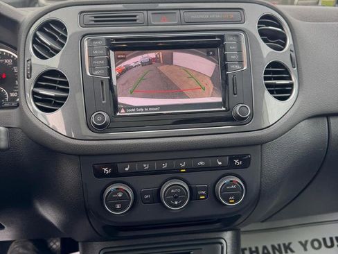 Used 2017 Volkswagen Tiguan Sport image 9