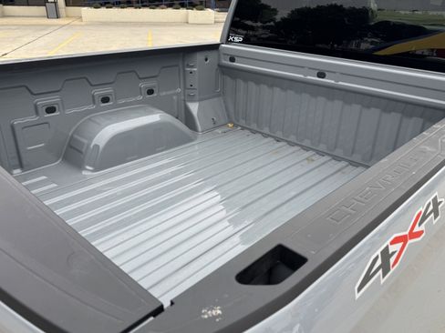 Used 2025 Chevrolet Silverado 1500 RST image 9