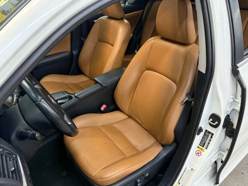 Used 2013 Lexus CT 200h FWD image 18
