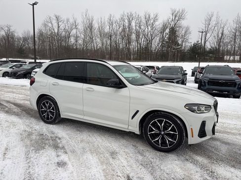 Used 2022 BMW X3 M40i w/ Premium Package image 16