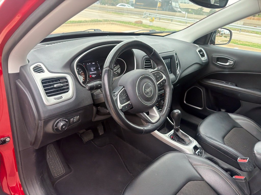 Used 2020 Jeep Compass Latitude FWD image 16
