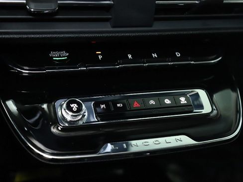 Used 2024 Lincoln Corsair AWD image 24