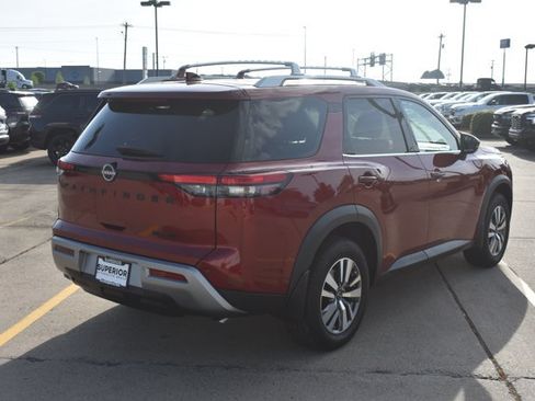 Used 2023 Nissan Pathfinder SL w/ Lighting Package (N92) AWD/4WD image 5