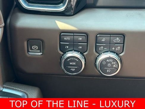 Used 2023 GMC Sierra 1500 Denali w/ Denali Reserve Package image 22