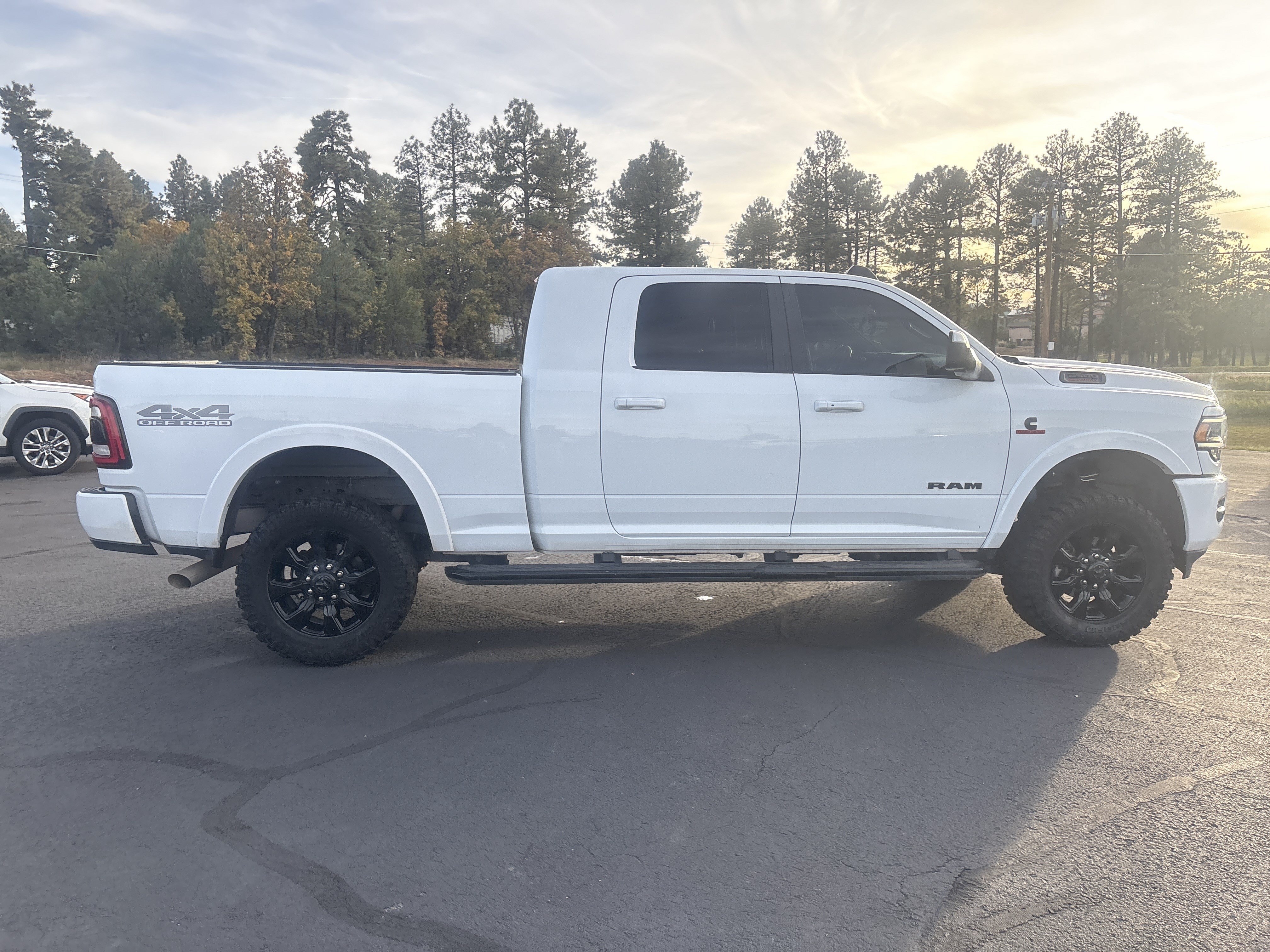Used 2020 RAM 2500 Laramie w/ Night Edition AWD/4WD image 5