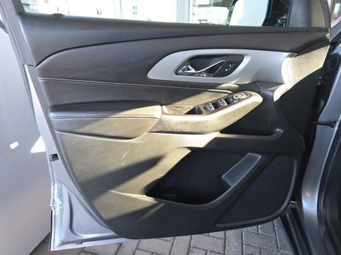 Used 2020 Chevrolet Traverse LS image 21