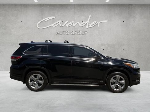 Used 2016 Toyota Highlander Limited FWD image 17