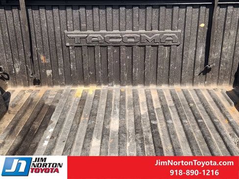 Used 2024 Toyota Tacoma TRD Off-Road AWD/4WD image 32