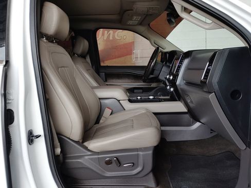 Used 2019 Ford Expedition Limited AWD/4WD image 14
