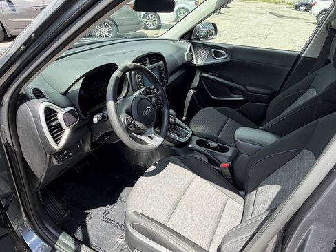 Used 2021 Kia Soul S FWD image 10