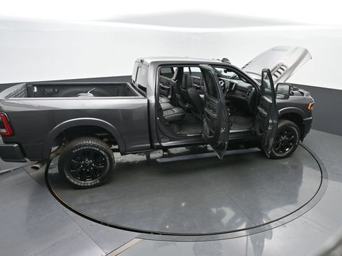 Used 2024 RAM 2500 Limited image 65